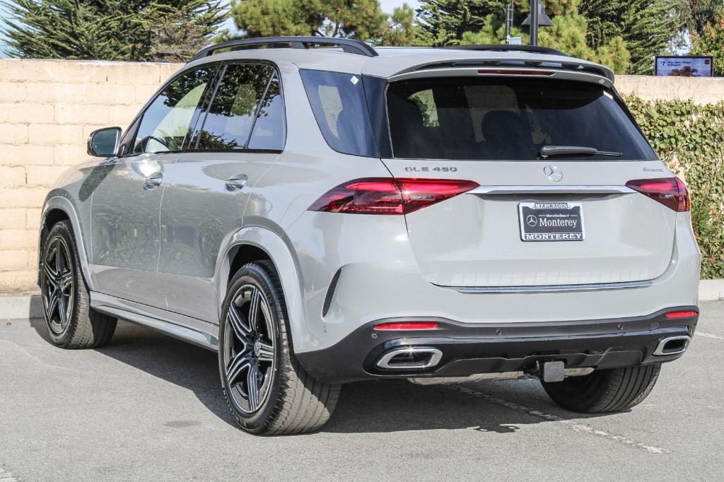 new 2025 Mercedes-Benz GLE 450 car, priced at $84,945