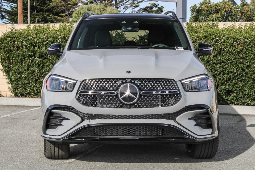 new 2025 Mercedes-Benz GLE 450 car, priced at $84,945