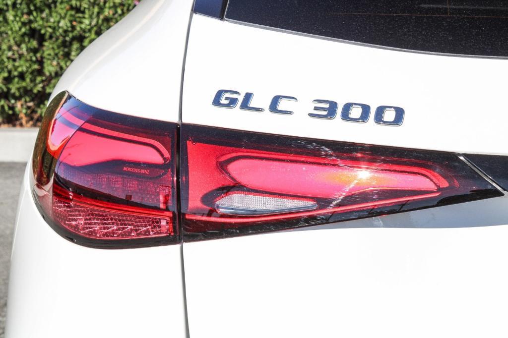 new 2025 Mercedes-Benz GLC 300 car, priced at $53,385