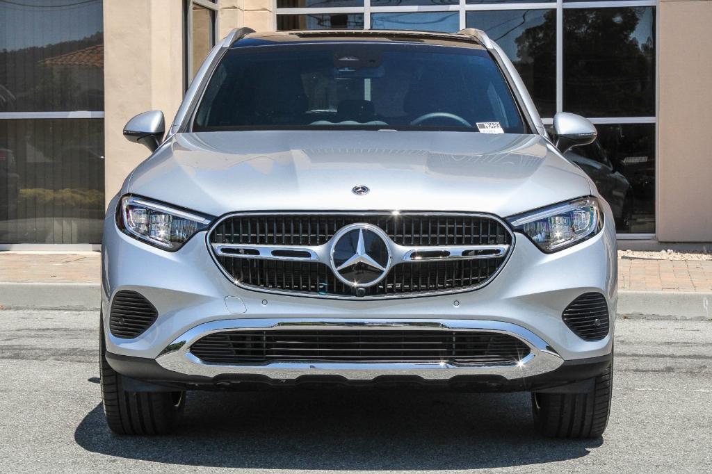 new 2024 Mercedes-Benz GLC 300 car, priced at $56,245