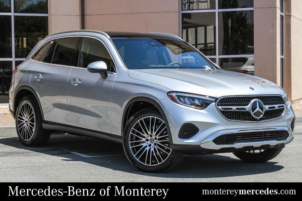 new 2024 Mercedes-Benz GLC 300 car, priced at $56,245