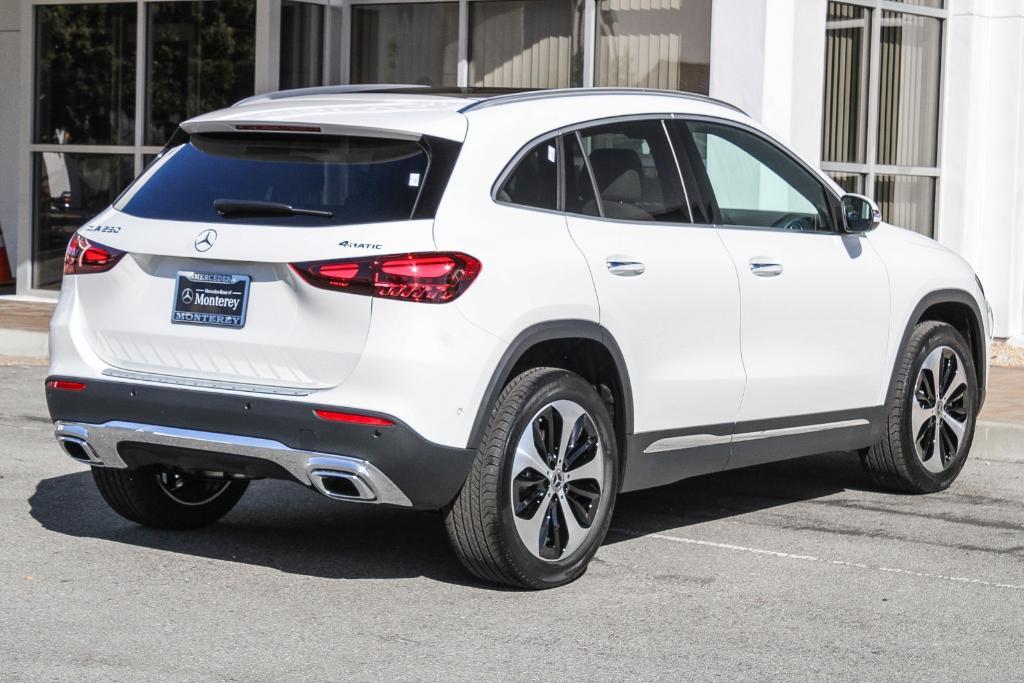 new 2025 Mercedes-Benz GLA 250 car, priced at $49,060