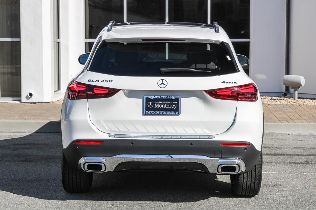 new 2025 Mercedes-Benz GLA 250 car, priced at $49,060