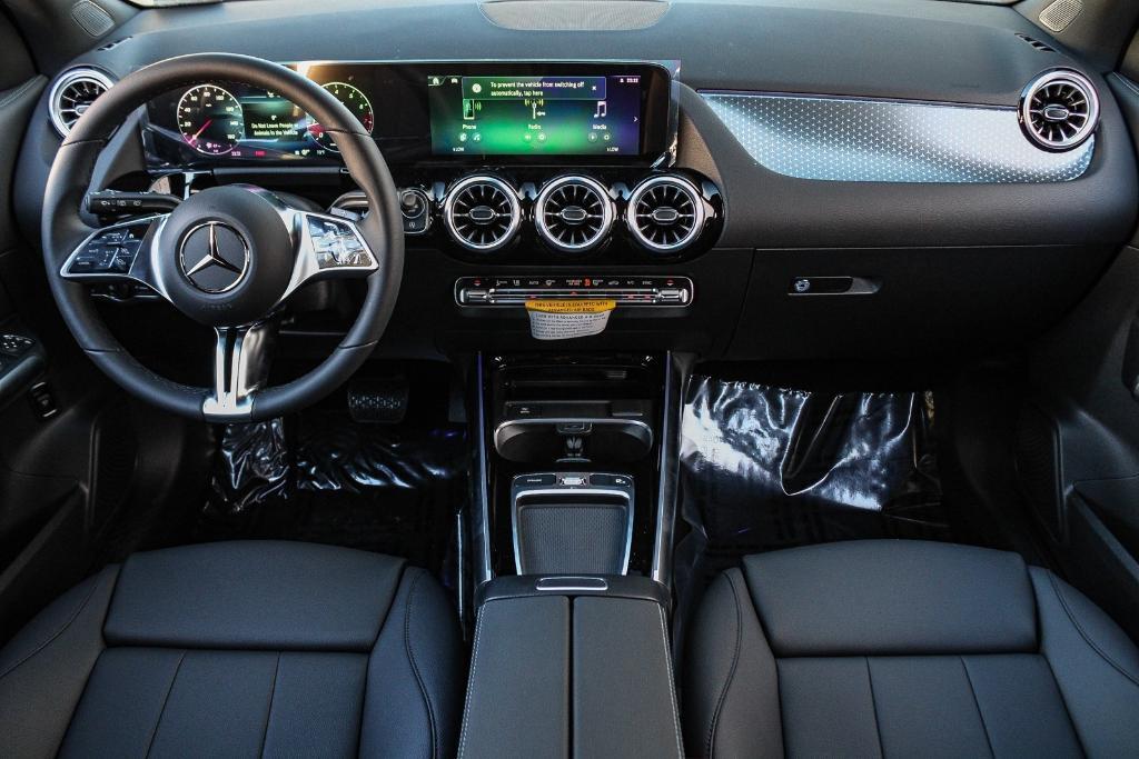 new 2025 Mercedes-Benz GLA 250 car, priced at $44,345