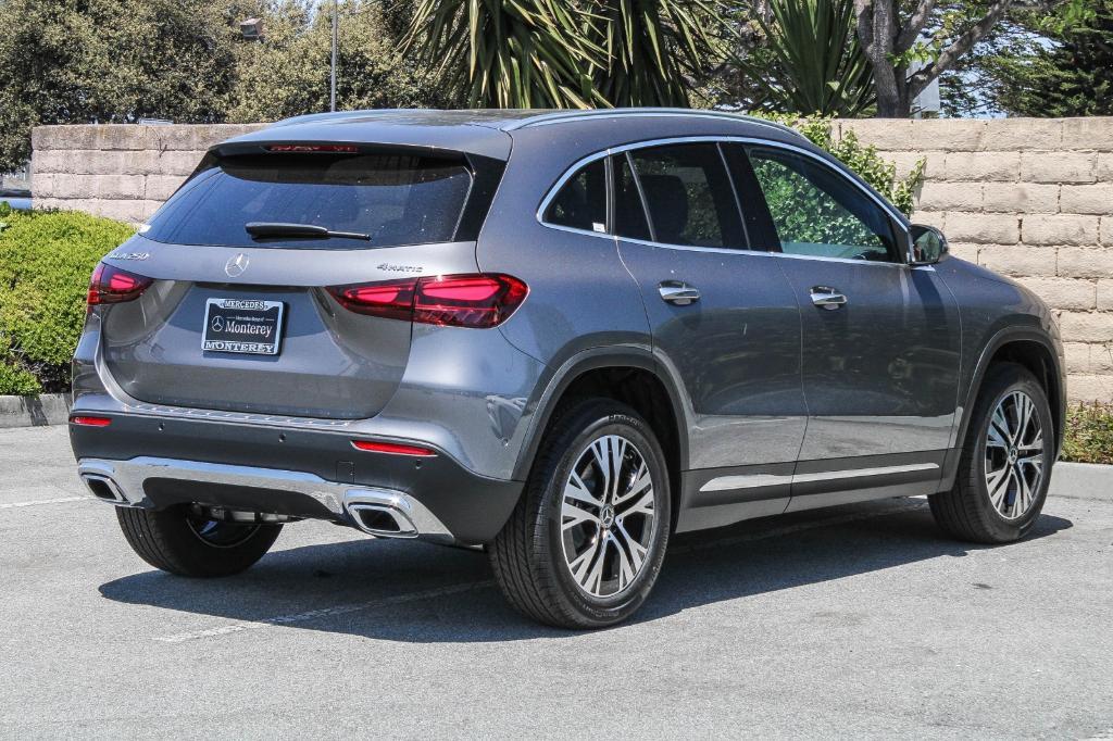new 2025 Mercedes-Benz GLA 250 car, priced at $50,460