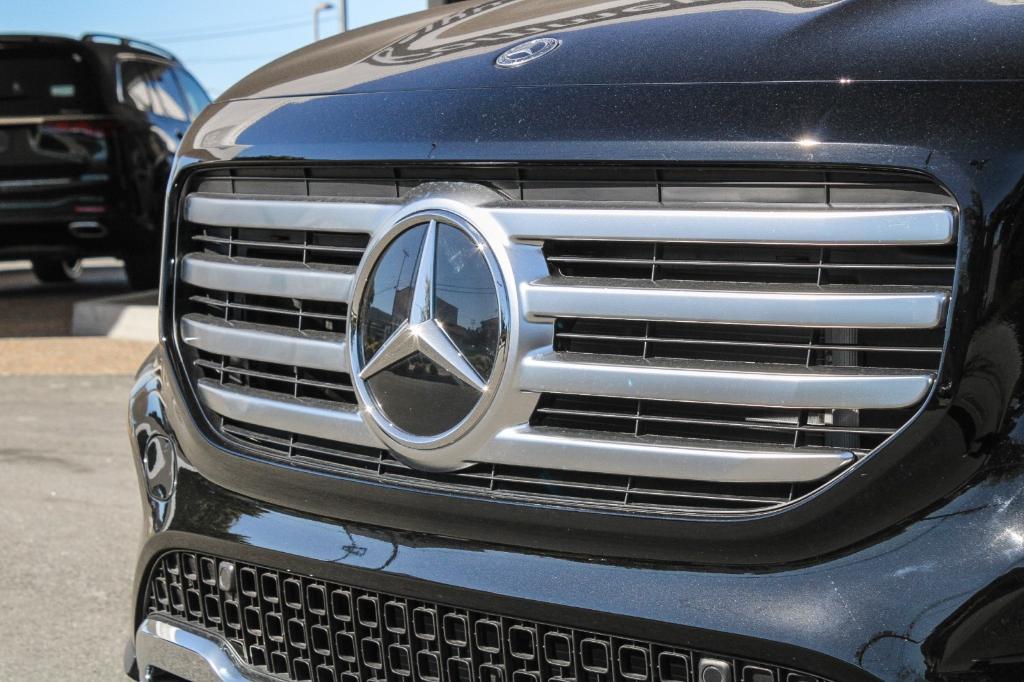 new 2025 Mercedes-Benz GLB 250 car, priced at $51,510