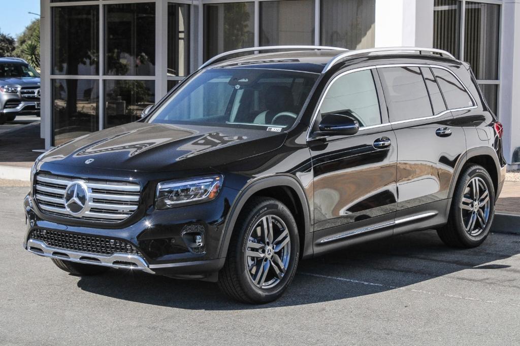 new 2025 Mercedes-Benz GLB 250 car, priced at $51,510