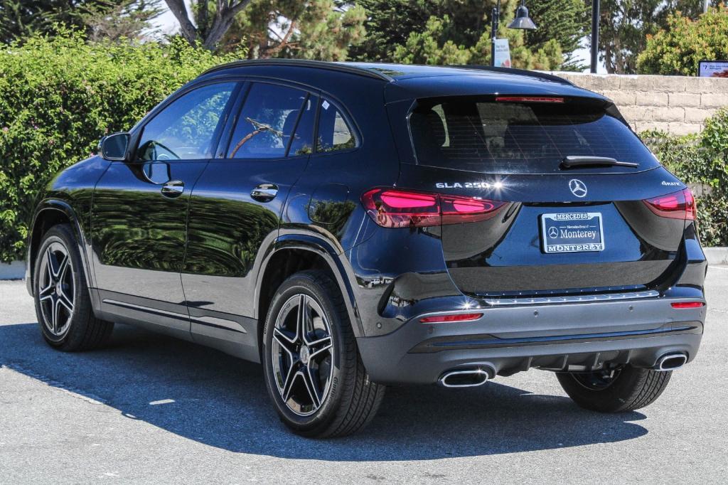 new 2025 Mercedes-Benz GLA 250 car, priced at $52,205