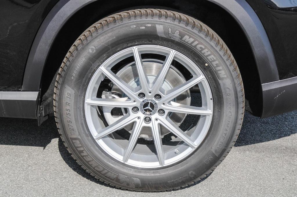 new 2025 Mercedes-Benz GLE 350 car, priced at $67,895