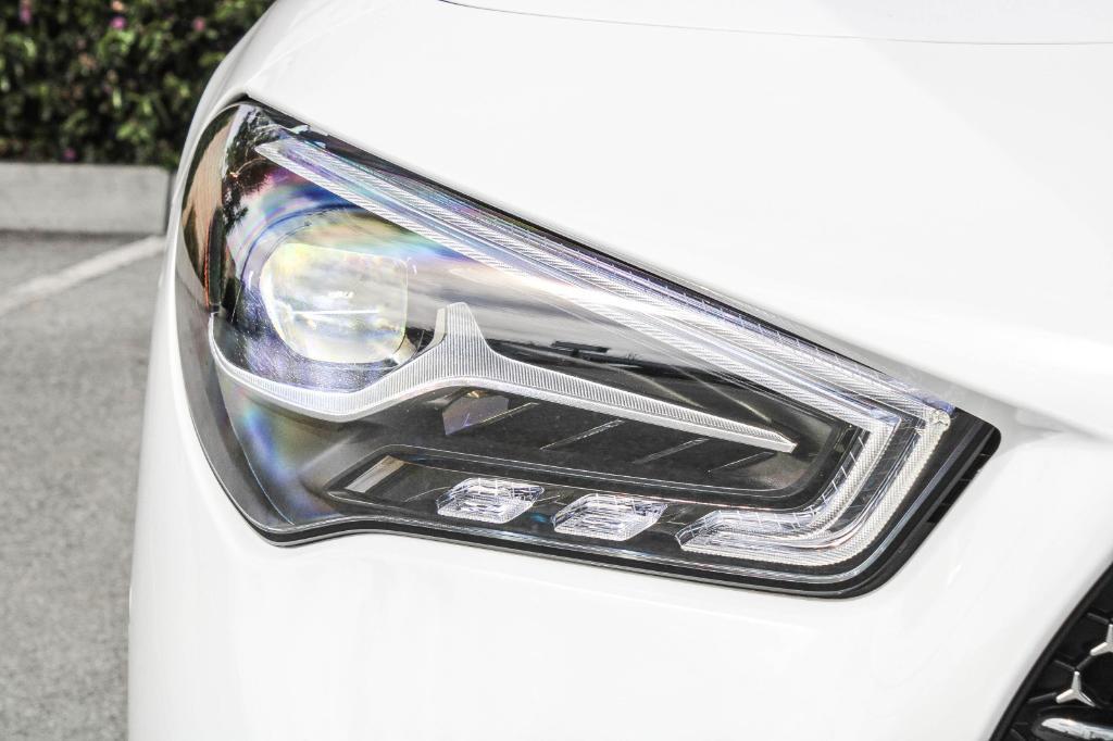 new 2025 Mercedes-Benz CLA 250 car, priced at $56,285