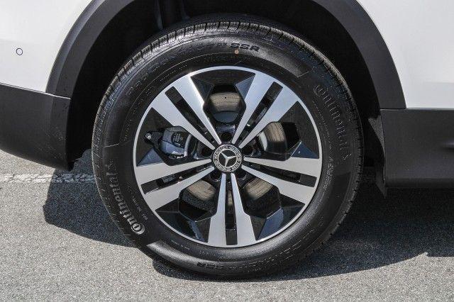new 2025 Mercedes-Benz GLB 250 car, priced at $49,605