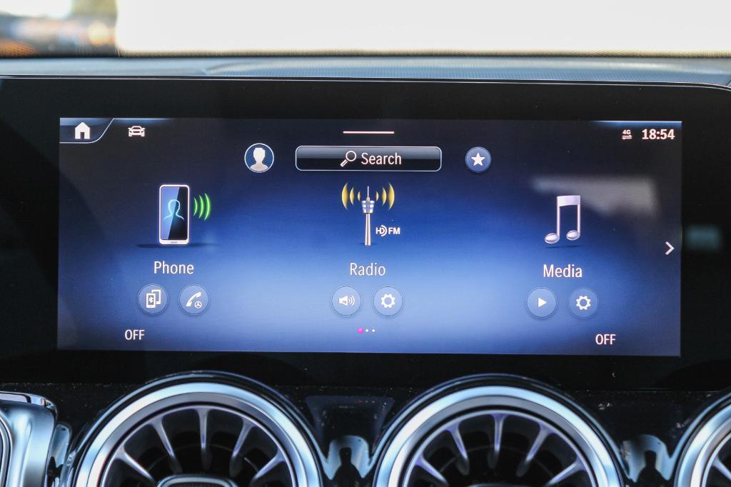 new 2025 Mercedes-Benz GLB 250 car, priced at $49,605