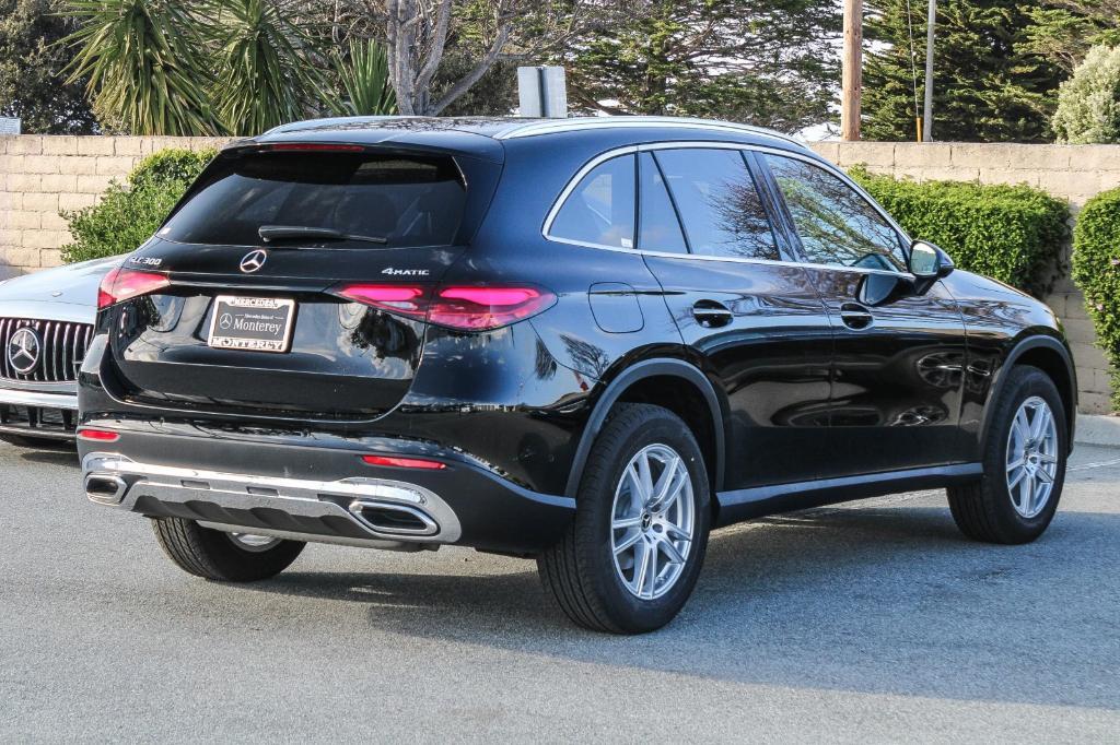 new 2025 Mercedes-Benz GLC 300 car, priced at $55,085