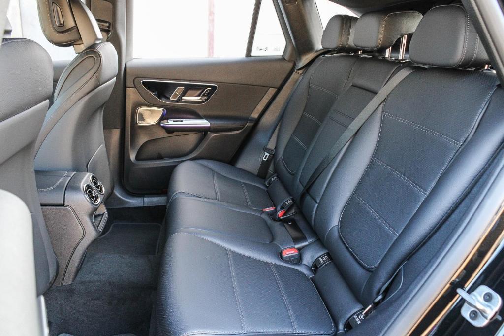 new 2025 Mercedes-Benz GLC 300 car, priced at $55,085