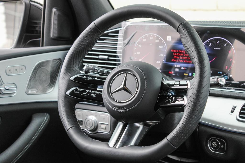 new 2025 Mercedes-Benz GLS 450 car, priced at $105,955