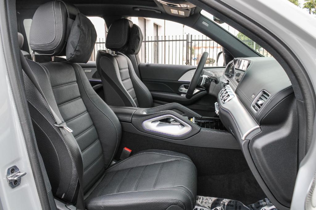 new 2025 Mercedes-Benz GLS 450 car, priced at $105,955