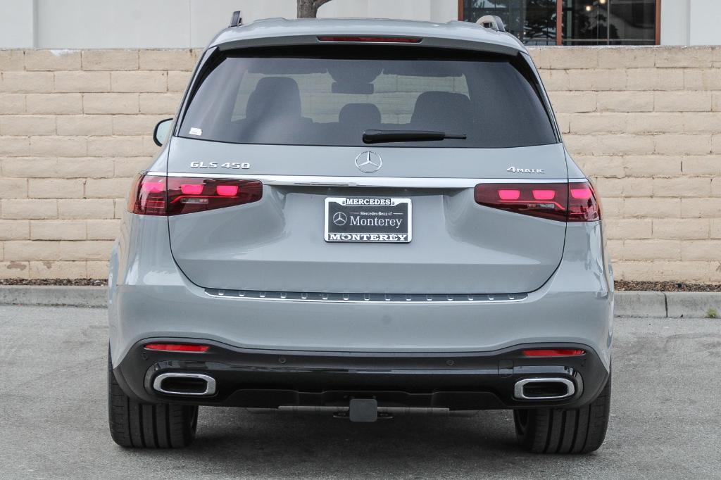 new 2025 Mercedes-Benz GLS 450 car, priced at $105,955