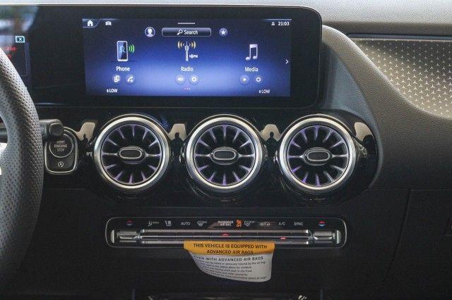 new 2024 Mercedes-Benz GLA 250 car, priced at $44,725