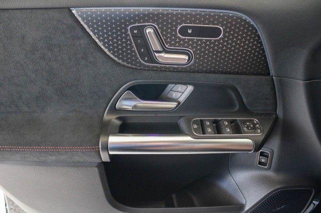 new 2024 Mercedes-Benz GLA 250 car, priced at $44,725