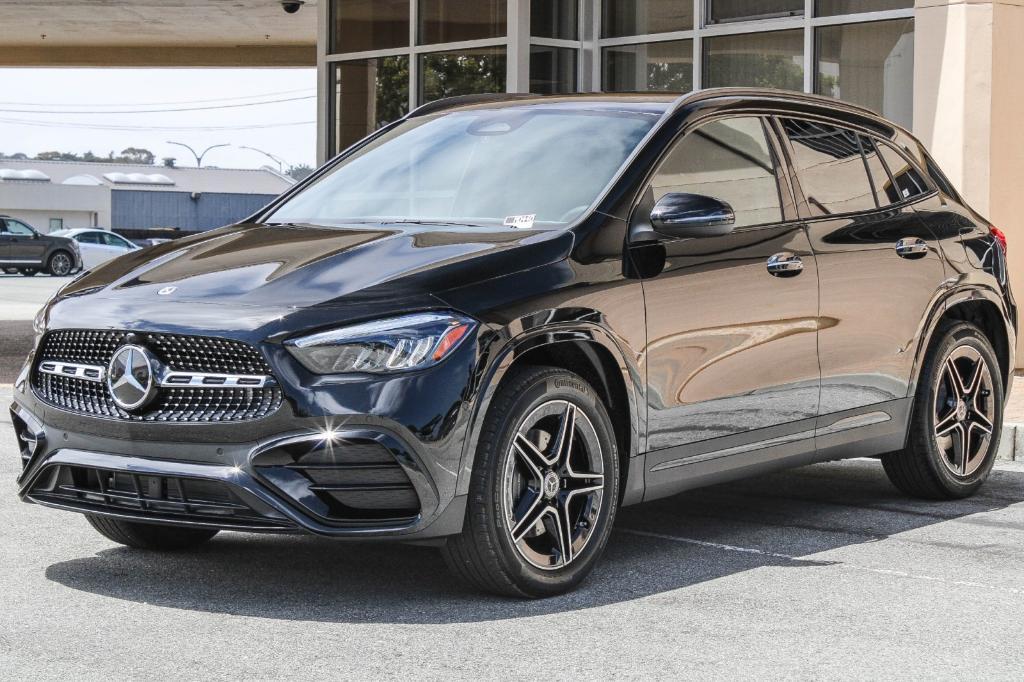 new 2024 Mercedes-Benz GLA 250 car, priced at $51,725