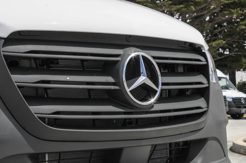 new 2025 Mercedes-Benz Sprinter 2500 car, priced at $61,422