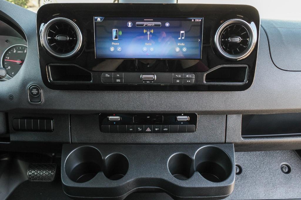 new 2025 Mercedes-Benz Sprinter 2500 car, priced at $68,328