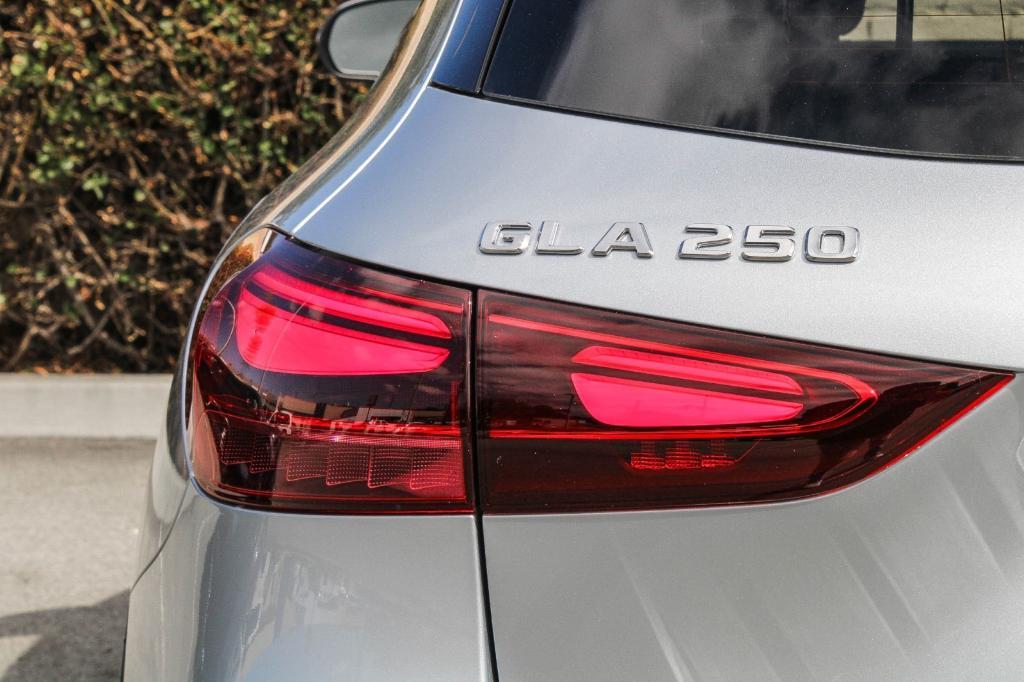 used 2025 Mercedes-Benz GLA 250 car, priced at $40,991