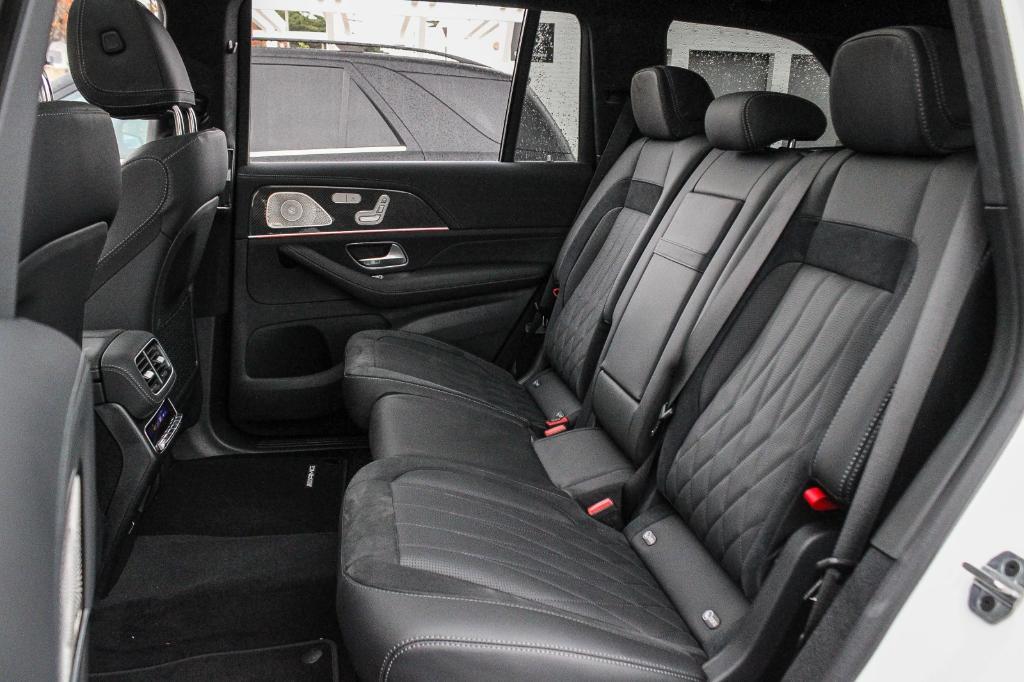 new 2025 Mercedes-Benz AMG GLS 63 car, priced at $164,585