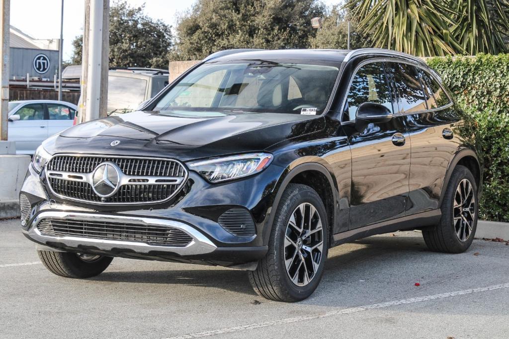 new 2025 Mercedes-Benz GLC 350e car, priced at $62,695