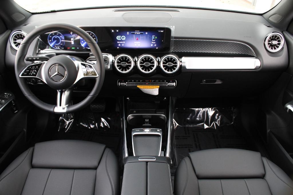 new 2024 Mercedes-Benz EQB 300 car, priced at $61,015