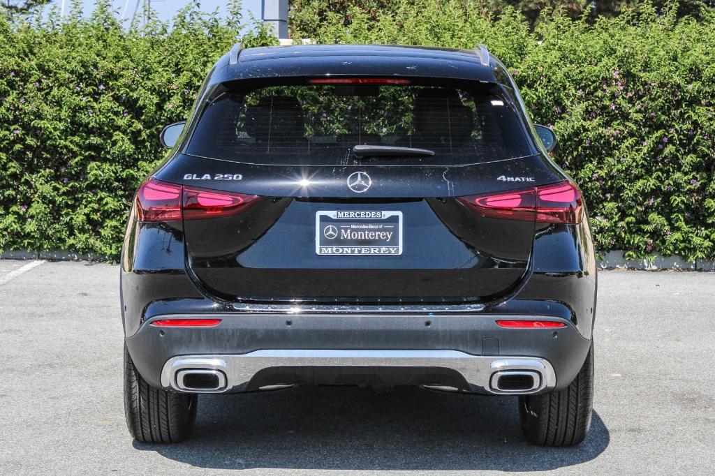 new 2025 Mercedes-Benz GLA 250 car, priced at $47,650