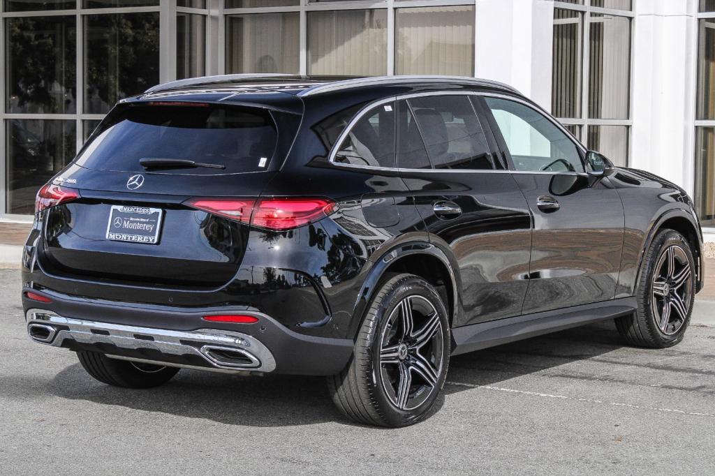 new 2025 Mercedes-Benz GLC 300 car, priced at $58,945