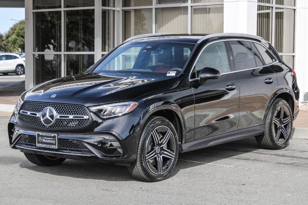 new 2025 Mercedes-Benz GLC 300 car, priced at $58,945