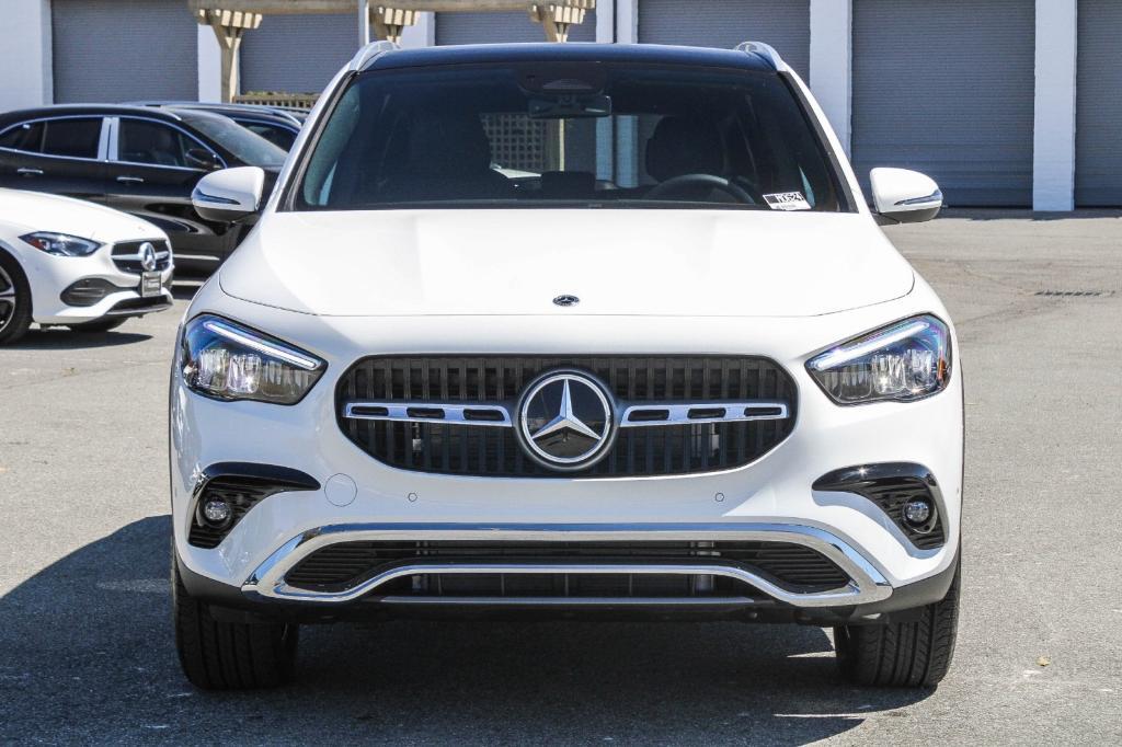 new 2025 Mercedes-Benz GLA 250 car, priced at $49,060