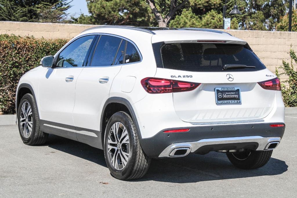 new 2025 Mercedes-Benz GLA 250 car, priced at $48,760