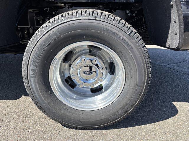 new 2025 Ford F-350 car, priced at $65,120