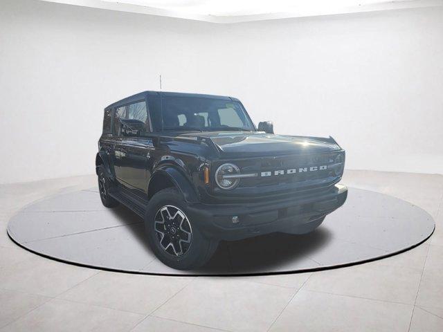 new 2025 Ford Bronco car, priced at $49,713