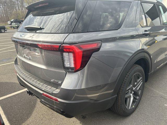 new 2025 Ford Explorer car, priced at $52,460