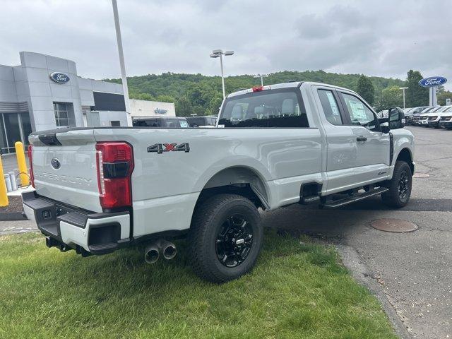new 2025 Ford F-250 car, priced at $67,290