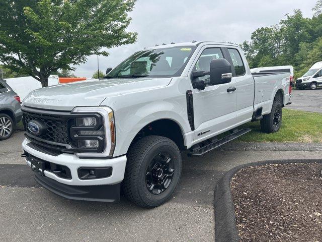 new 2025 Ford F-250 car, priced at $67,290
