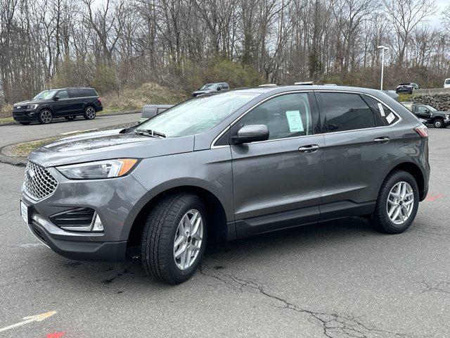 new 2024 Ford Edge car, priced at $40,627