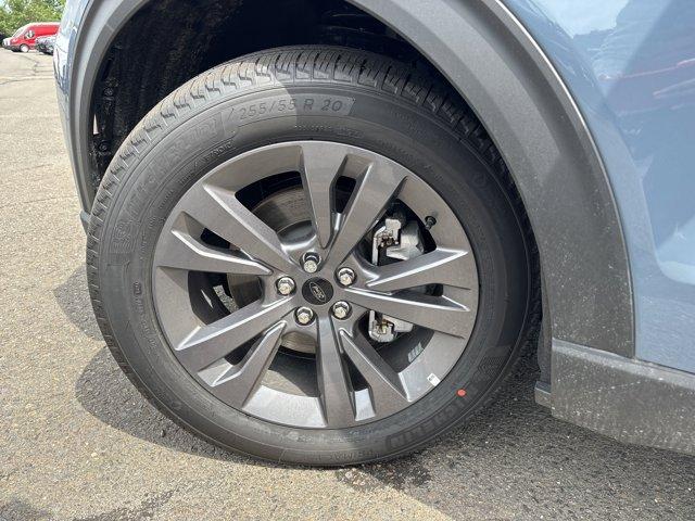 new 2025 Ford Explorer car, priced at $49,055