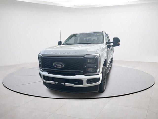 new 2025 Ford F-350 car, priced at $55,140