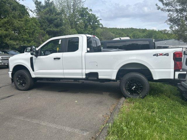 new 2025 Ford F-350 car, priced at $59,140