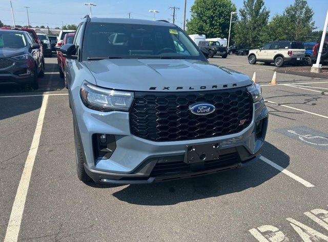 new 2025 Ford Explorer car, priced at $60,655