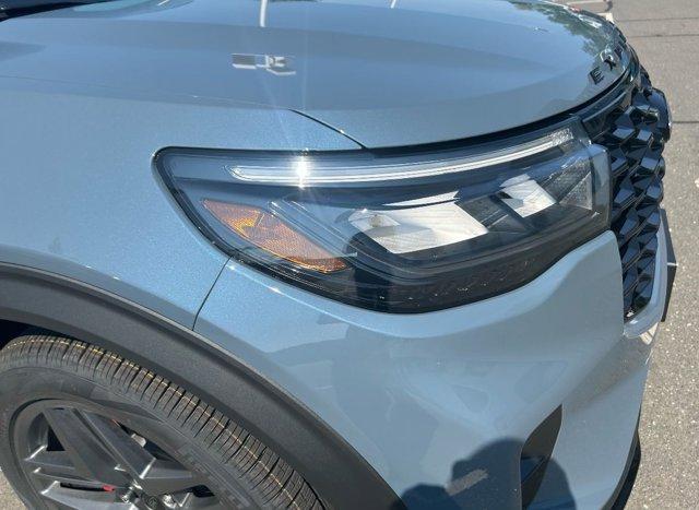 new 2025 Ford Explorer car, priced at $60,655