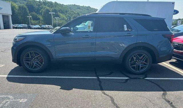 new 2025 Ford Explorer car, priced at $60,655