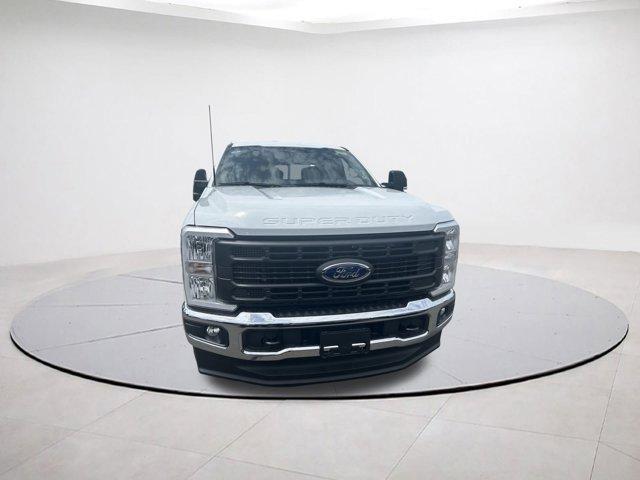 new 2025 Ford F-250 car, priced at $58,483