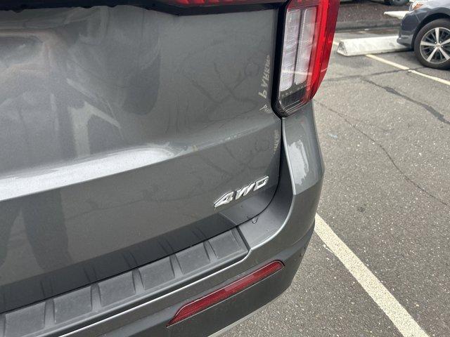 new 2025 Ford Explorer car, priced at $47,085