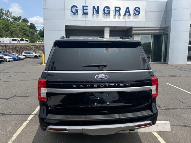 used 2024 Ford Expedition car, priced at $51,646